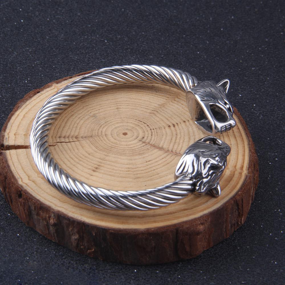 European and American Men's Titanium Steel Bracelet Nordic Viking Wolf Retro Stainless Steel Bracelet Men's Simple Open Bracelet Jewelry Accessories