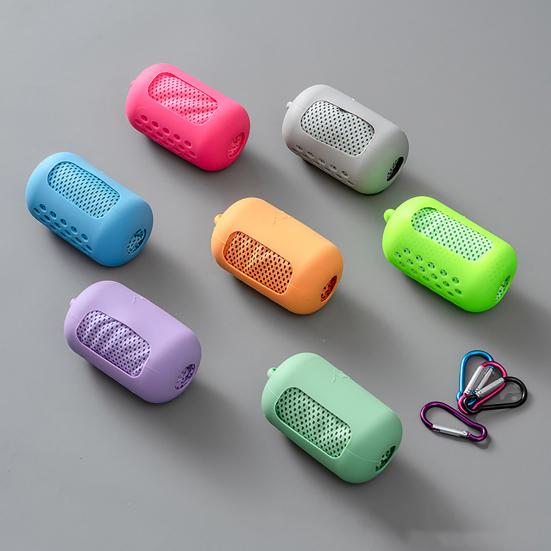 Reusable Cooling Towel Microfiber Cooling Towel with Carabiner Silicone Case Breathable Sweat Towel for Neck Face Running Hiking Fitness