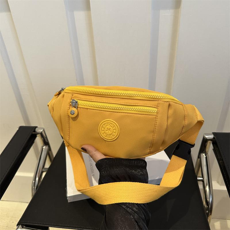 

2025 new messenger fanny pack, high-end small breast bag, casual men s and women s versatile hanging bag 2025 lightweight nylon bag жовтий