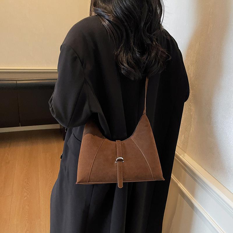 2025 Korean Women's Crescent Baguette Bag: Autumn Fashion Versatile Underarm Handbag
