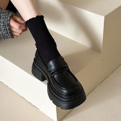 Plataforma francesa tacón grueso estilo británico zapatos pequeños de cuero para mujer 2025 nuevos primavera zapatos individuales de un pedal mocasines negros