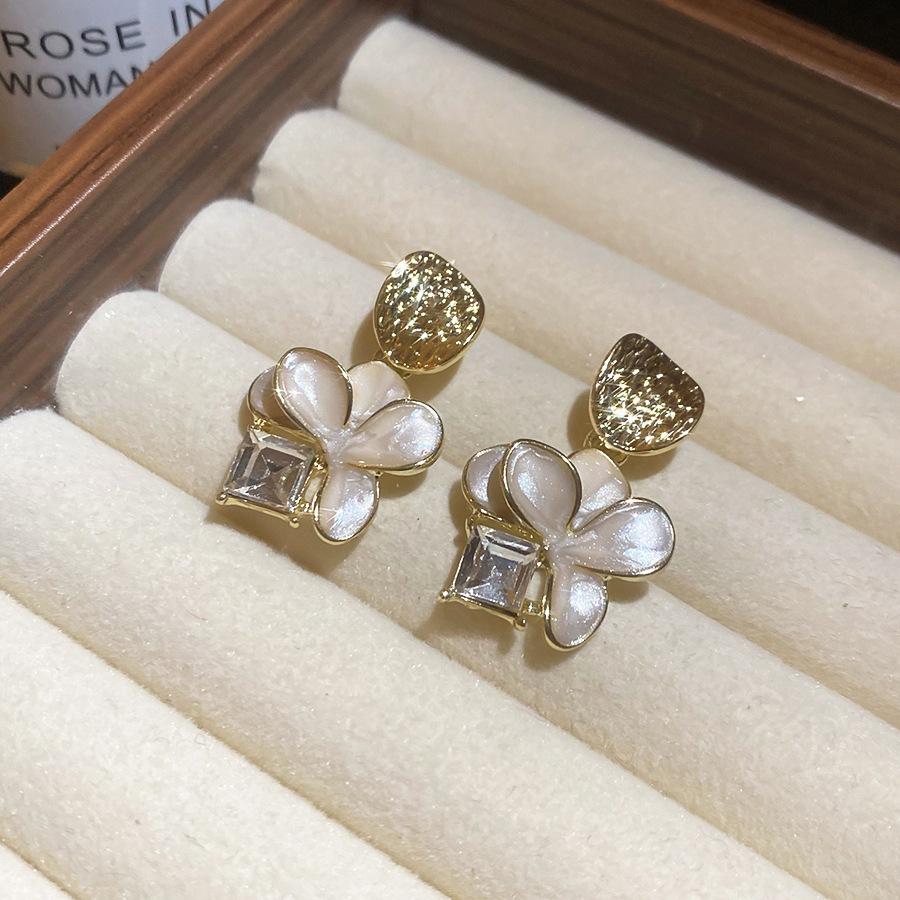 Silver needle oil drip diamond flower stud earrings retro elegance temperament earrings earrings earrings women