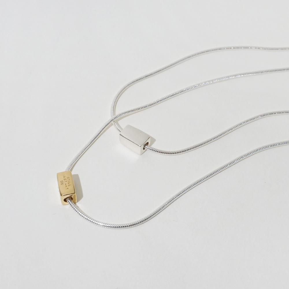 Still Instant Round Hole & Forms - Necklace 08 (2Colors)