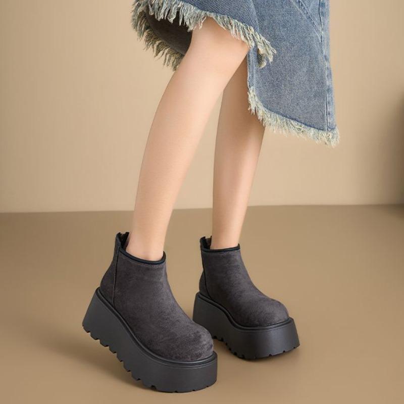 Height-increasing thick-soled snow boots for women's winter new thickened small warm and velvet muffin short boots