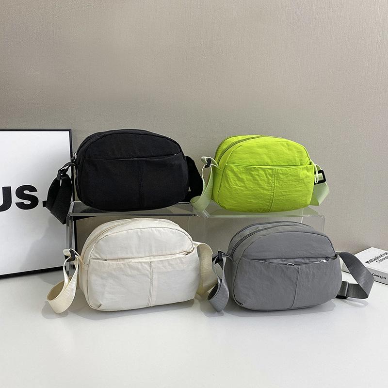 Nylon messenger bag women's new model, women's bag casual shoulder bag light small bag large capacity small cloth bag