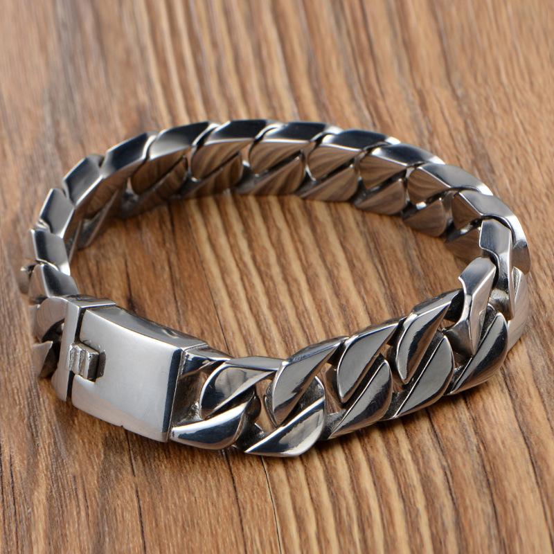 Korean version of fashion jewelry, new, casual and simple, smooth titanium steel men's bracelet HFS63