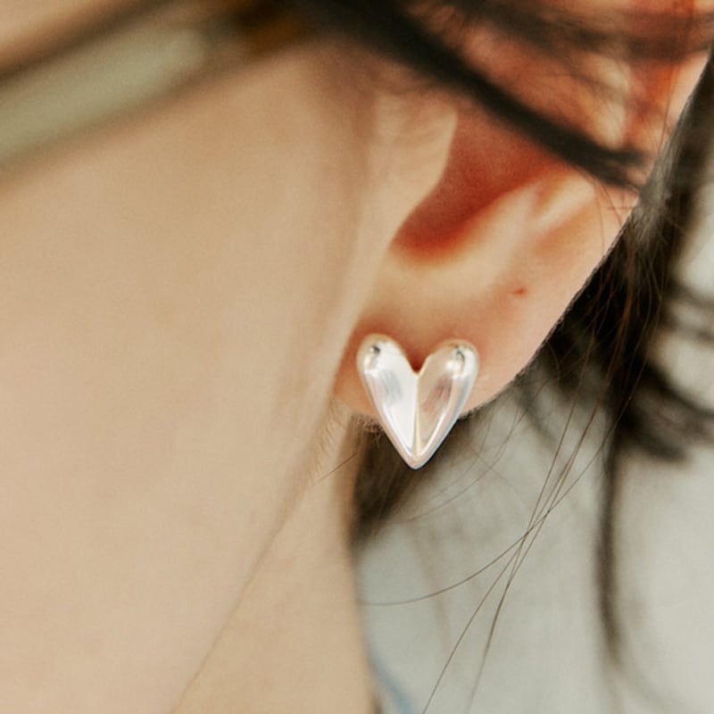 ROAJU [silver925]long Heart Post Earring