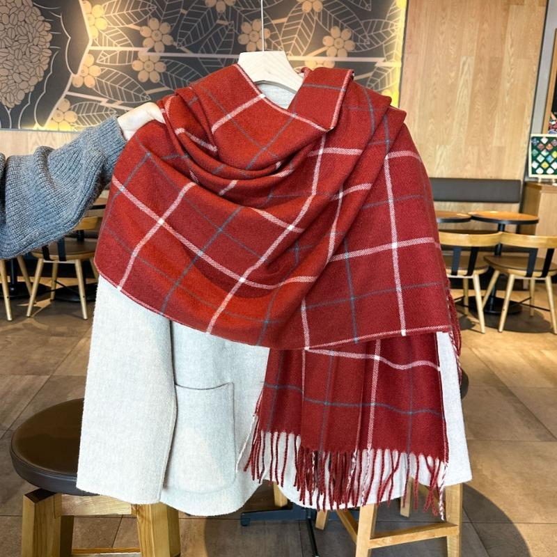 Autumn and Winter Retro Student Leisure Field Grid Scarf Women's Warm Soft Waxy Thickened Line Square Fringed Scarf