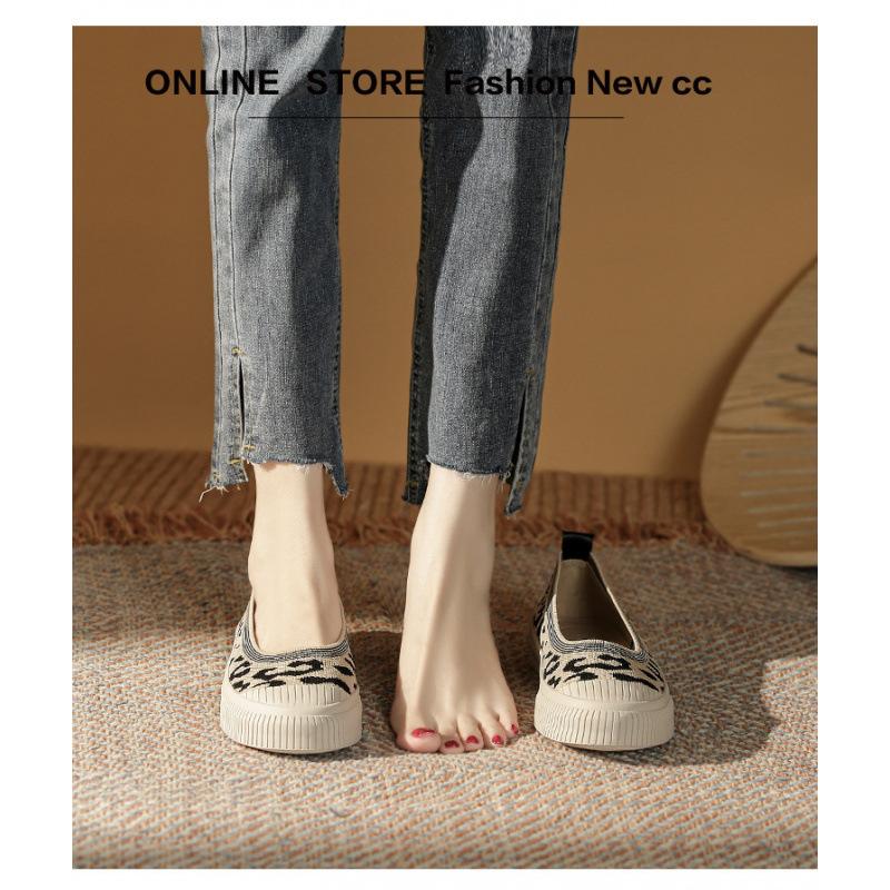 New Single Shoes Casual and Comfortable Women's Shoes Shallow Mouth Flying Woven Women's Shoes One Pedal