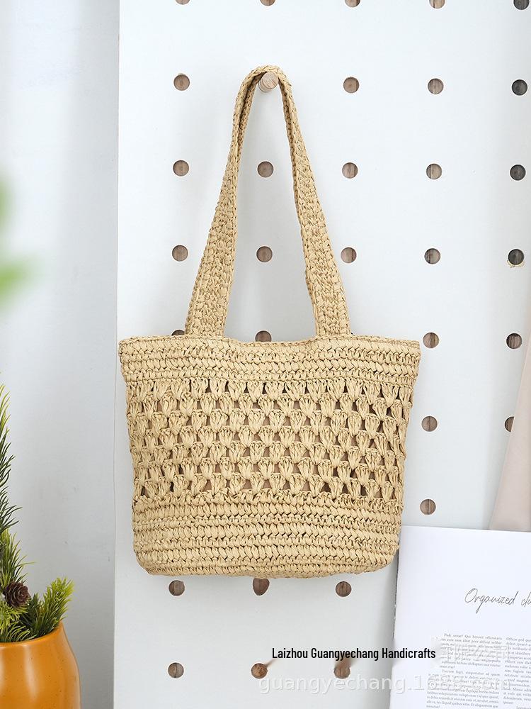Handmade Hollow Woven Underarm Tote Bag: Fashionable Single Shoulder Beach & Commute Bag for Women