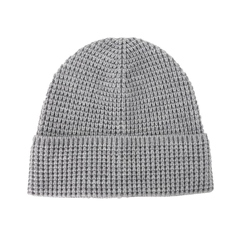 Simple thickened solid color knitted hat acrylic embroidered LOGO spot wool hat showing face small cold hat wholesale