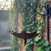 Mangiatoia per Uccelli a Forma di Ombrello Decorativa in Metallo da Esterno Appesa Mangiatoia per Colibrì a Ombrello Rovesciato Vassoio con Gancio per Cortile Balcone