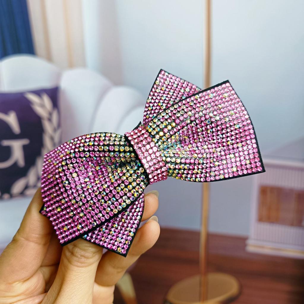 Štrasová mašlička do vlasů: Korejská spona do vlasů v jiskřivém stylu, elegantní čelenka pro celebrity.