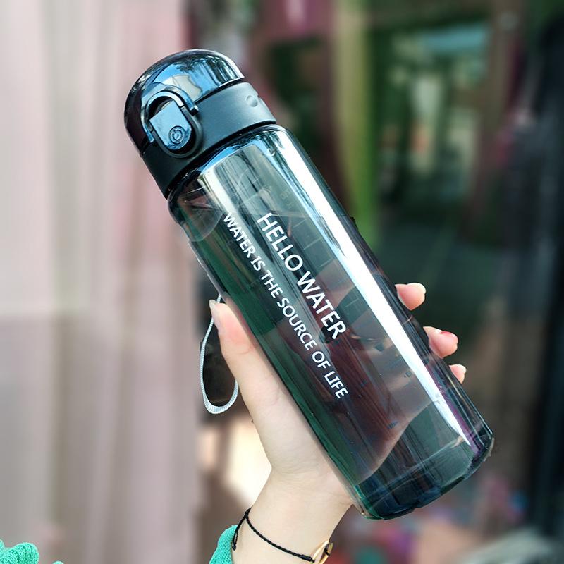 780 ml Aktive Wasserflasche für Kinder Leichte Wasserflasche Trinkgeschirr Outdoor-Aktivität Fahrradflasche Kinder Schüler Schulsachen