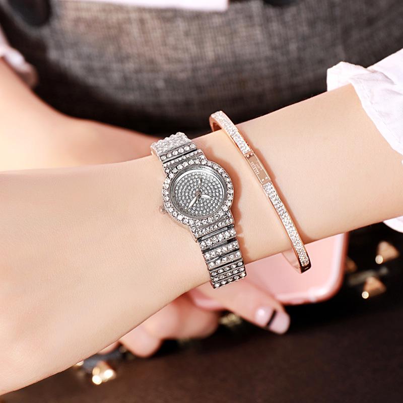 Women's Fashion Quartz Watch with Diamond-Inlaid Square Dial and Alloy Band.