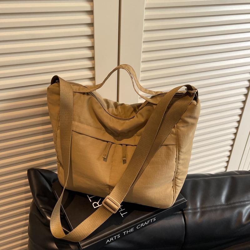 

Стильная вместительная сумка-тоут Студенческая сумка-мессенджер Повседневная наплечная сумка Нейлоновая сумка-тоут хаки