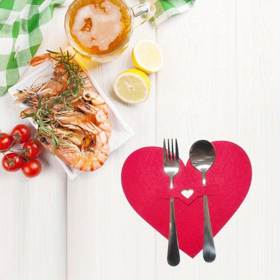 8pcs Heart-Shaped Cutlery Holder Placemats, Hand Wash Only, for Romantic Table Decor Wedding Supplies, Event Party Supplies