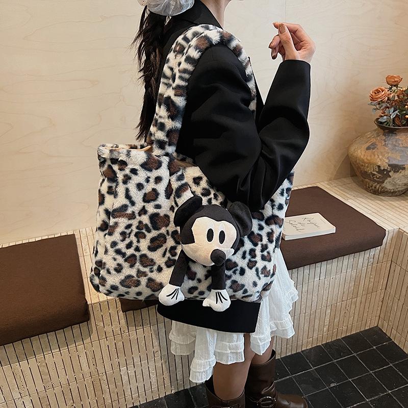 2025 Women's Large Fluffy Leopard Print Shoulder Tote Bag