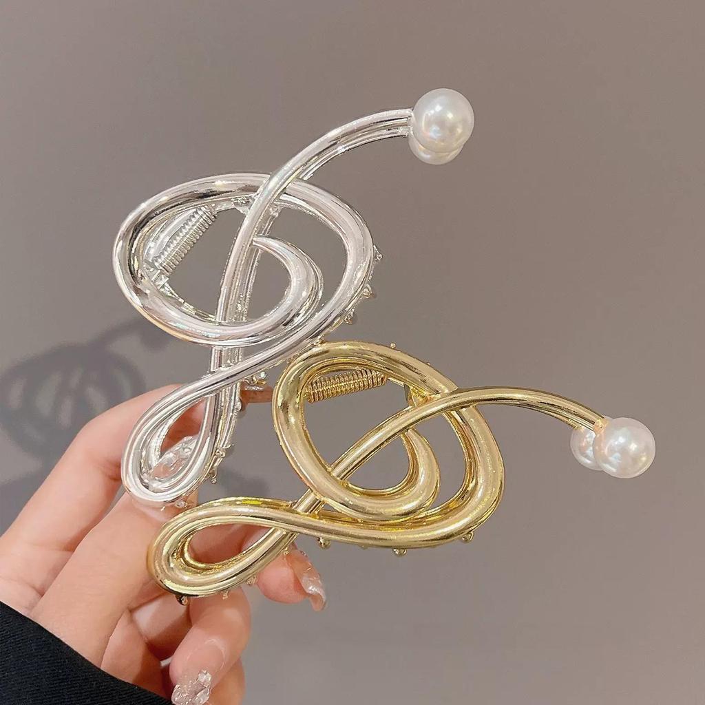 Elegant Women's Pearl & Metal Shark Hair Clip