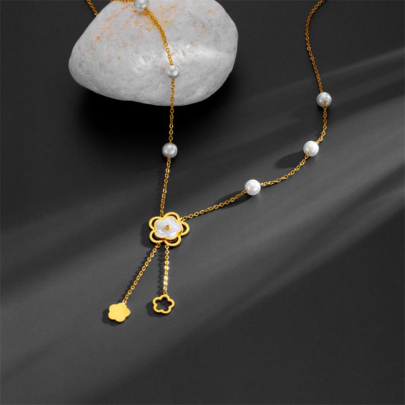 Korean Style Pearl Pendant Necklace with Camellia Shell Inlay - Simple Titanium Steel, Light Luxury Design