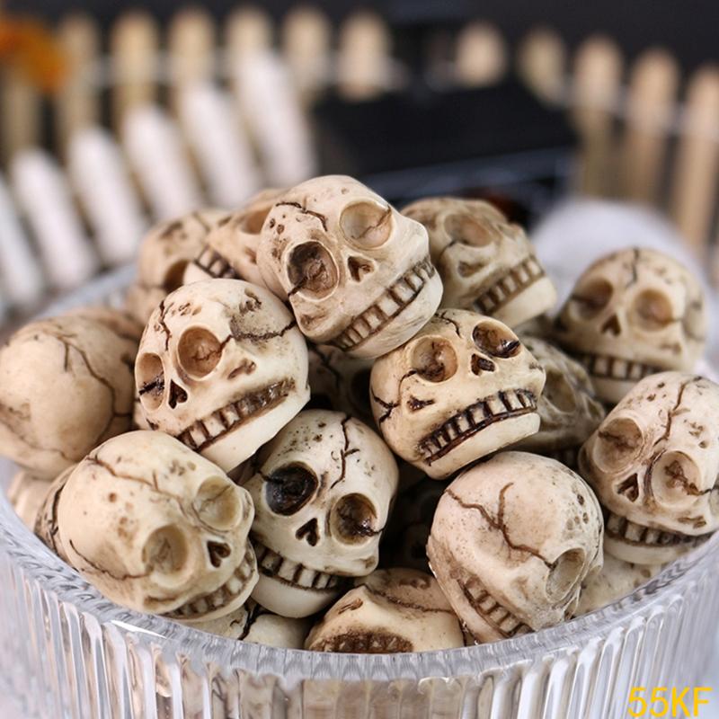 55KF Mini Skull Ornaments Pack of 20 Resin Miniature for Seasonal Displays