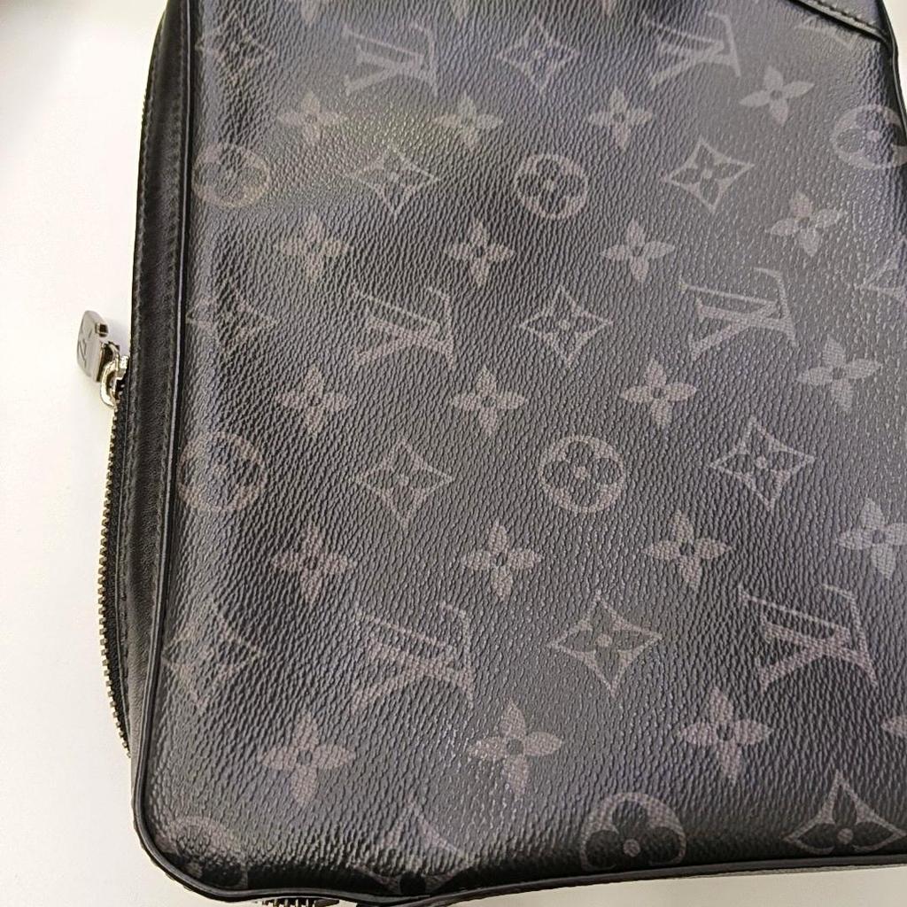 [Pre-Owned] Louis Vuitton Trio Messenger 'Monogram Eclipse Reverse Canvas' - Very Good #19ENI0M