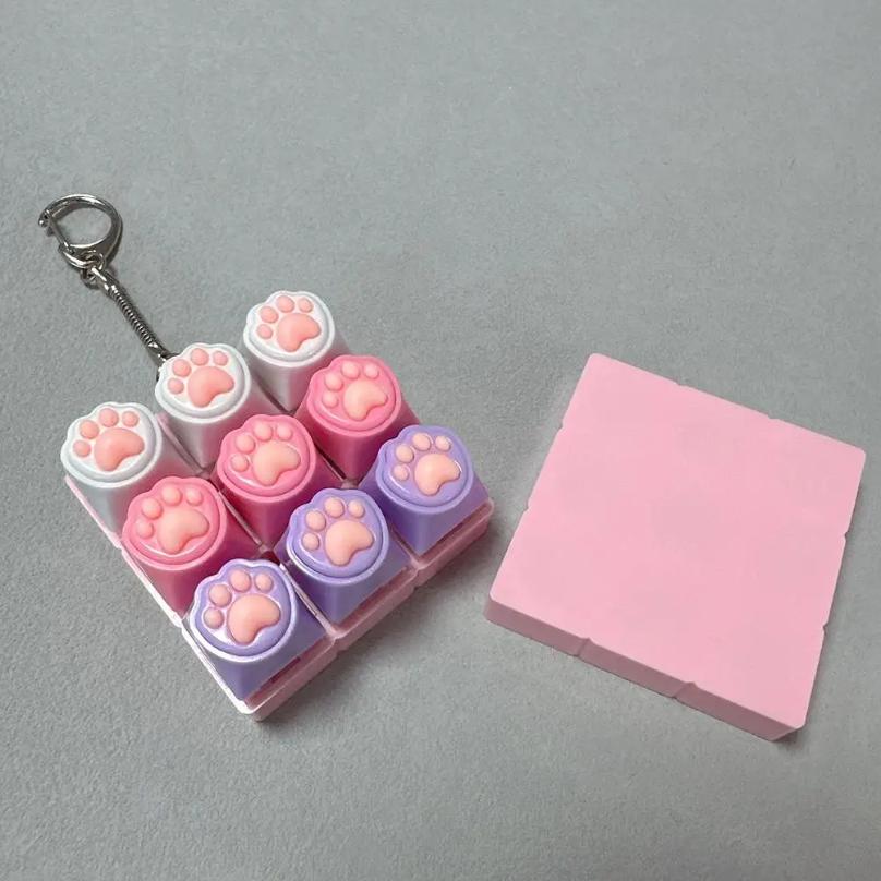 9‑Buttons Cat Paw Keyboard Fidget Toys for Adults Clicky Keycap Clicker Keychain For Office Work School Stress Relief Anxiety