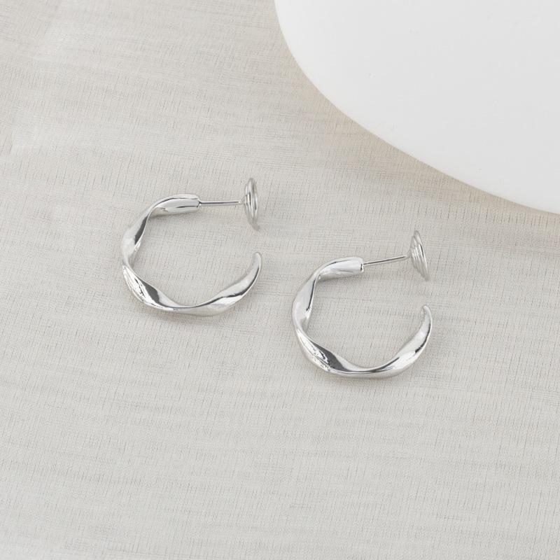 Orecchini Dolci da Fatina Stile Coreano Senza Foro: Design Versatile, Chic e di Alta Gamma per Zampironi.