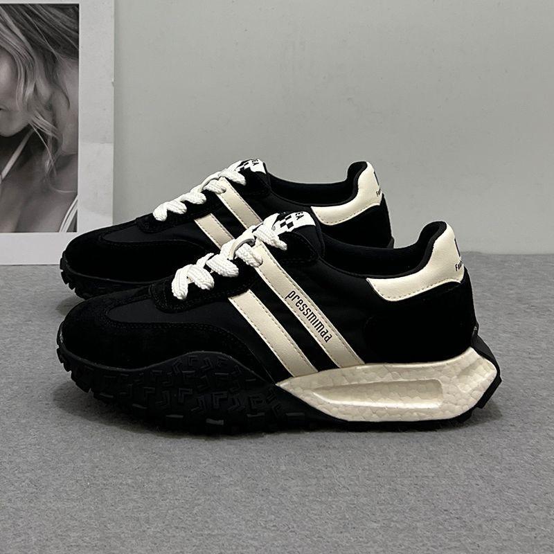 2025 Damen Schwarze Klobige Leichte Sneaker - Schlankmachend, Herbststil