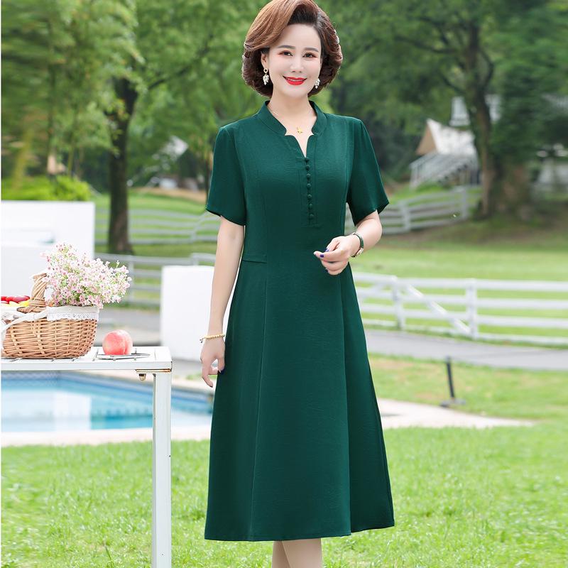 Summer 2025 Noble Lady Plus Size Dress - Short-Sleeved, Elegant Design for Middle-Aged & Elderly Women
