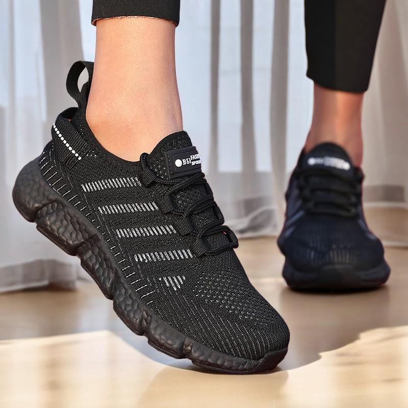High Quality Summer Women Shoes Lightweight Comfortable Breathable Running Shoes Mesh Designer Outdoor Tennis Casual Sneakers