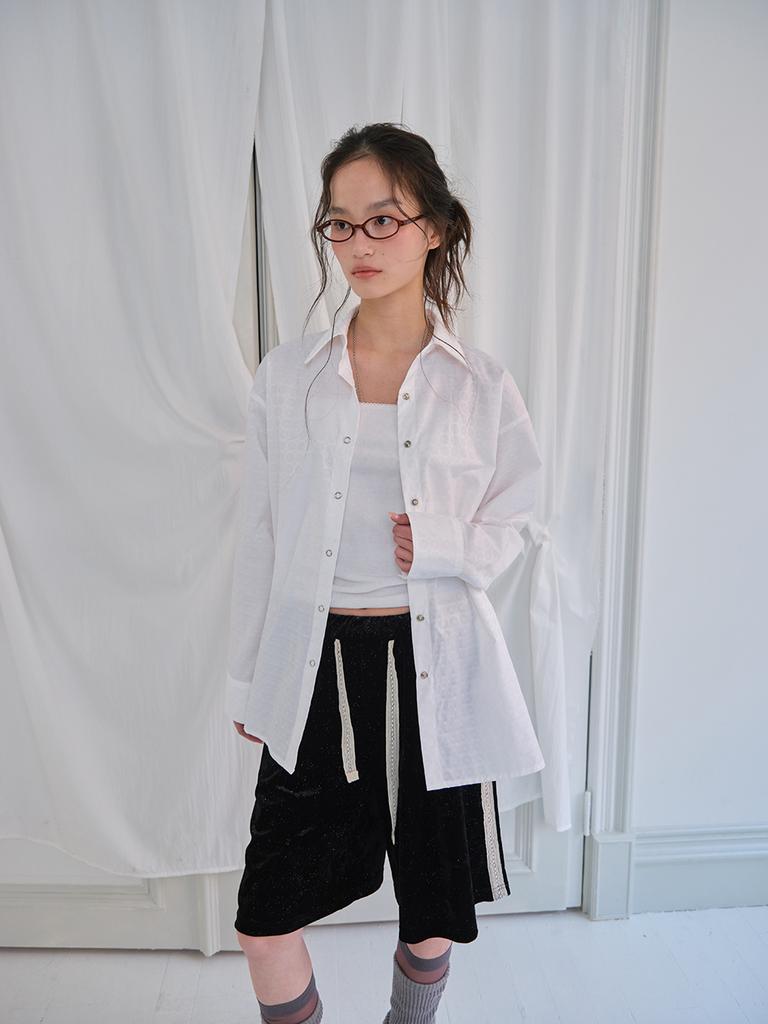 Mueum Sleeky Circle Oversized Shirt (White)