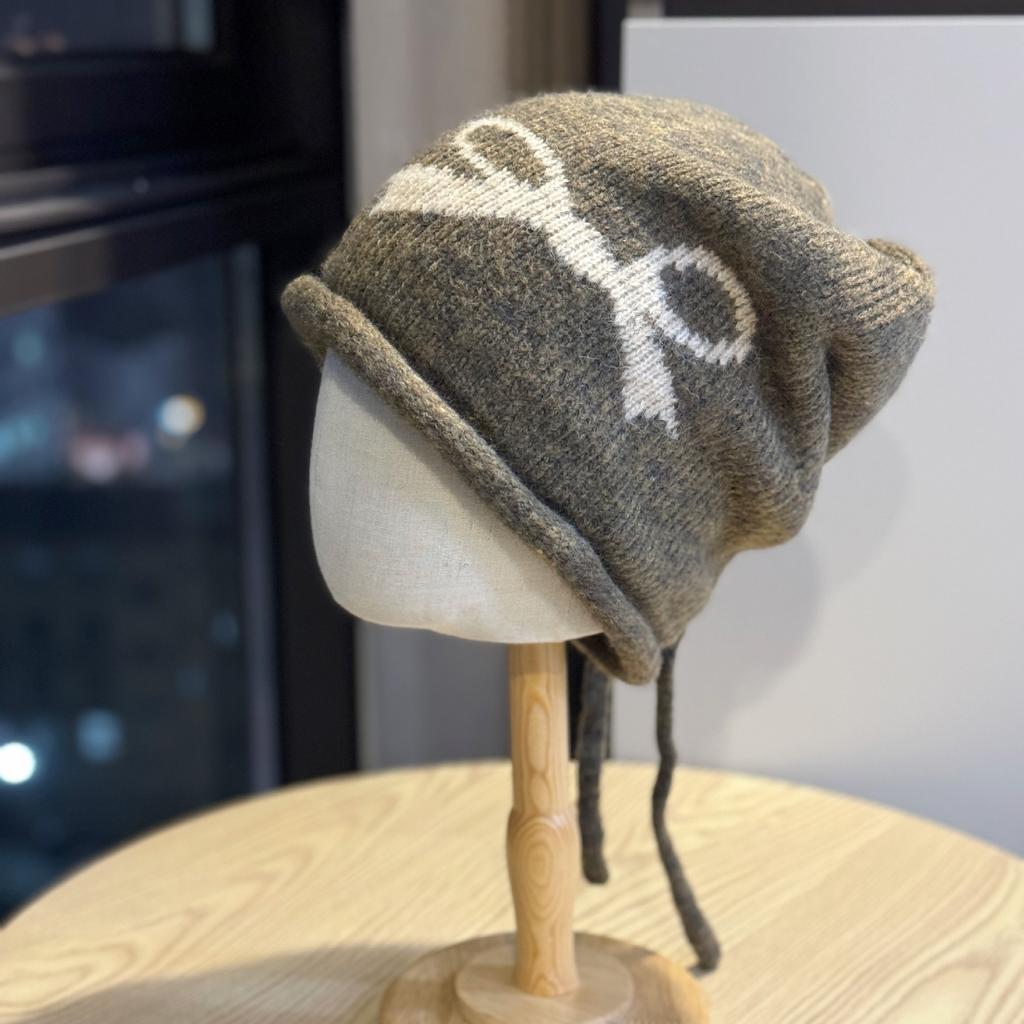 Woolen Hat Autumn and Winter Thickened Knitted Hat Women's Face Showing Small Wool Curled Heap Pile Hat Big Head Circumference Cold Hat Trendy