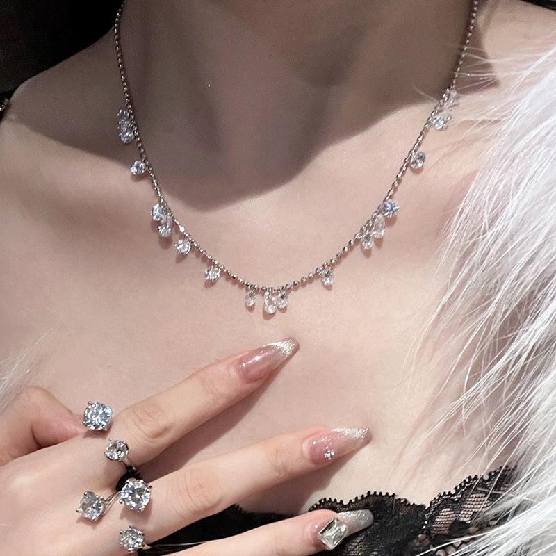 Tränen Zersplitterte Galaxie Halskette Leichter Luxus Wassertropfen Quaste Zigeunerstern Nische Super Flash Zirkon Schlüsselbeinkette Weiblich