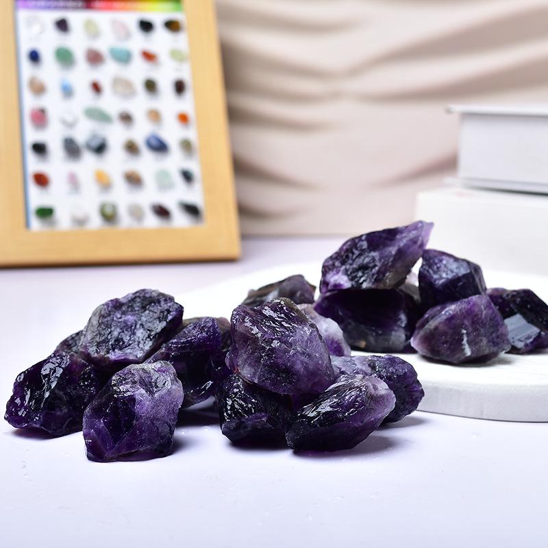 Amethyst Raw Crystal Stone for Decoration, Demagnetizing, Purifying, Incense, and Diffuser in Fish Tanks
