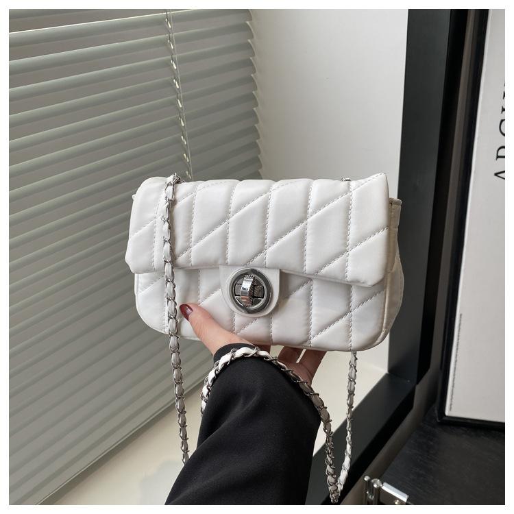 This Year's Popular Fashion High-end Sense Xiaoxiangfeng Women's Bag 2025 Early Spring Versatile Commuter Shoulder Messenger Small Square Bag