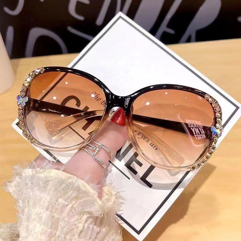 Sunglasses Women's UV Protection Big Face Thin Sunscreen Sunglasses Korean Version of Advanced Sense Sticker Diamond