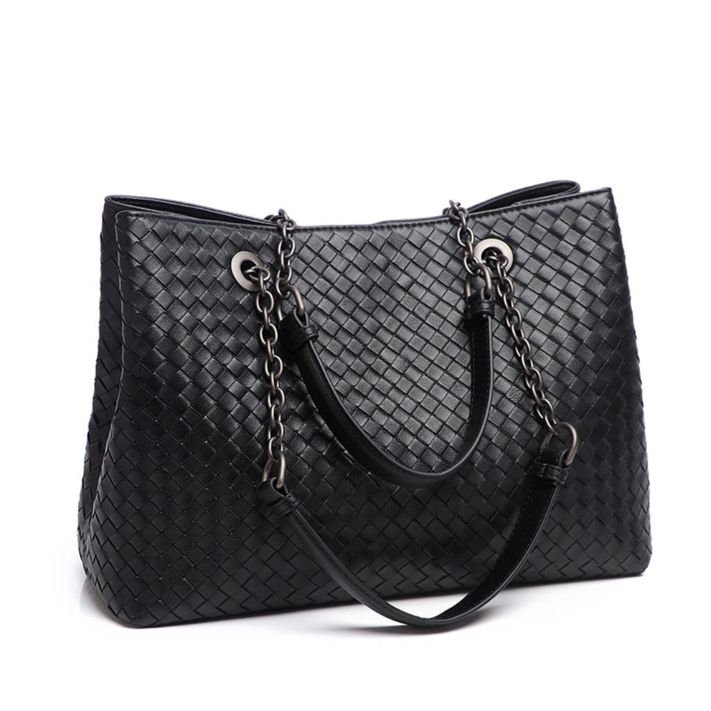 Trendy new first-layer sheepskin women's bag women's shoulder bag large-capacity fashion woven versatile light luxury