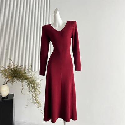 Autumn and Winter Coat with Sweater Dress Women Gentle Tone Lean Bottom Knit Dress Black Long-sleeved Dress