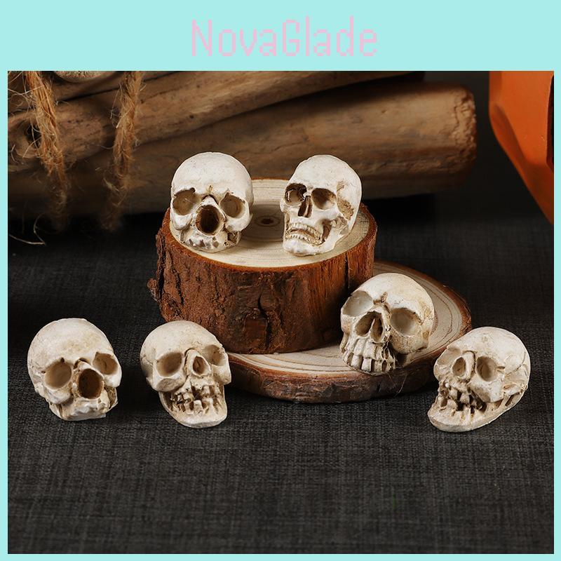 Halloweenská lebka Dekorace Miniaturní pryskyřičná figurka Pro párty a jako dárek