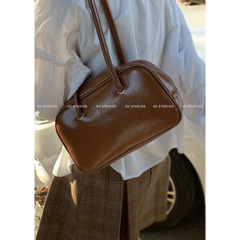 IELGY Niche Underarm Small Square Bag Retro Shoulder Simple Handbag