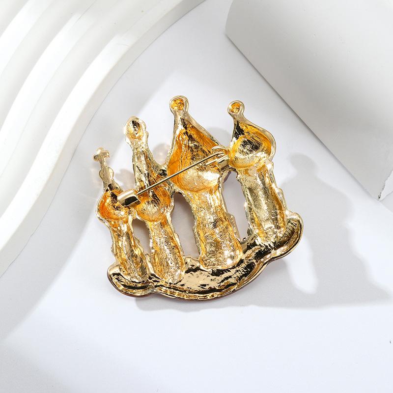 Castle Retro Fashion Versatile Women's Accessory Brooch
