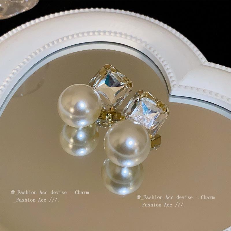 Silver Needle Diamond Square Pearl Earrings French Fashion Light Luxury Earrings Temperament Versatile Premium Earrings Women