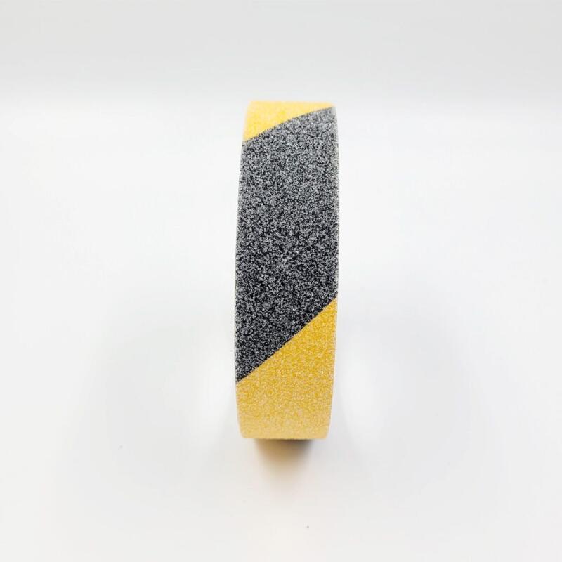

Black and yellow anti-slip tape 5M X 25CM [WD3A7D7]
