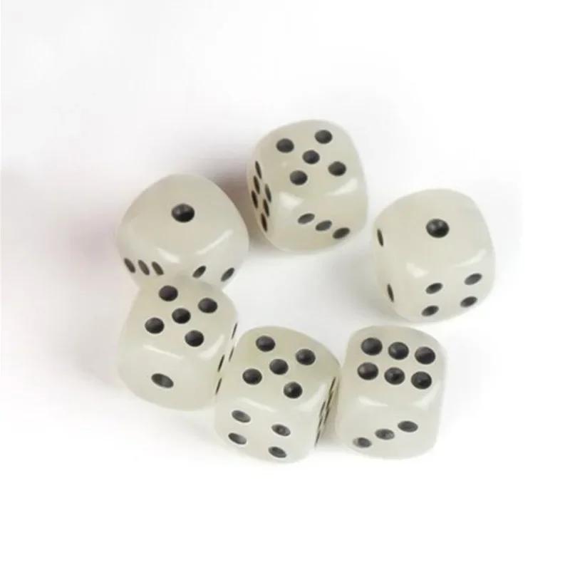 

Entertainment Card Games Luminous Dice, 14mm, 5pcs, Six-Sided Glow, KTV-Specific & Night Light Function