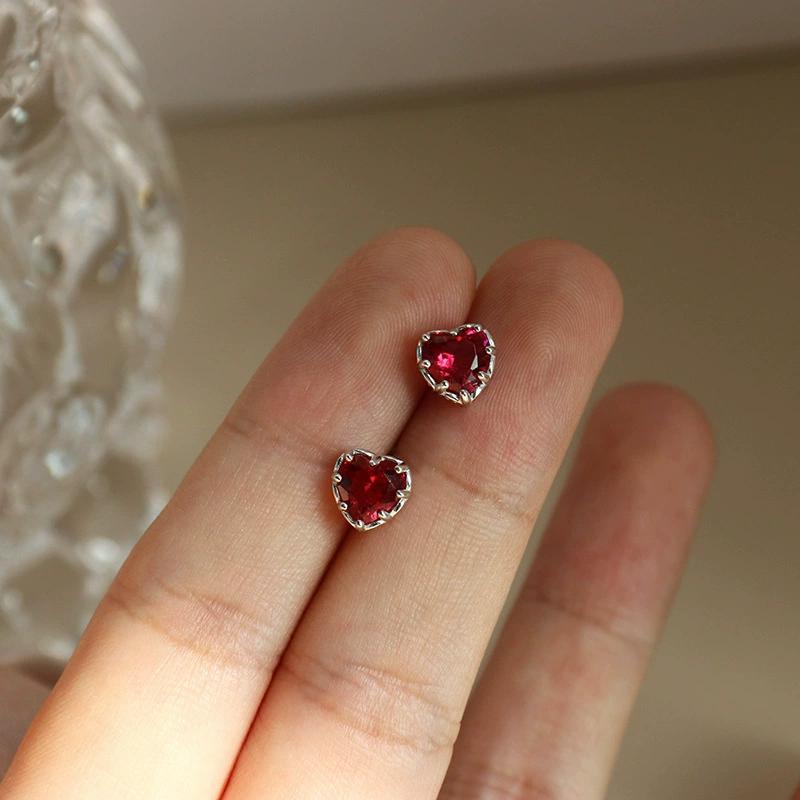 Trendy Silver Stud Earrings For Women Female Red Heart Shape CZ Gold Earings Fashion Ear Jewelry Accessories Gifts