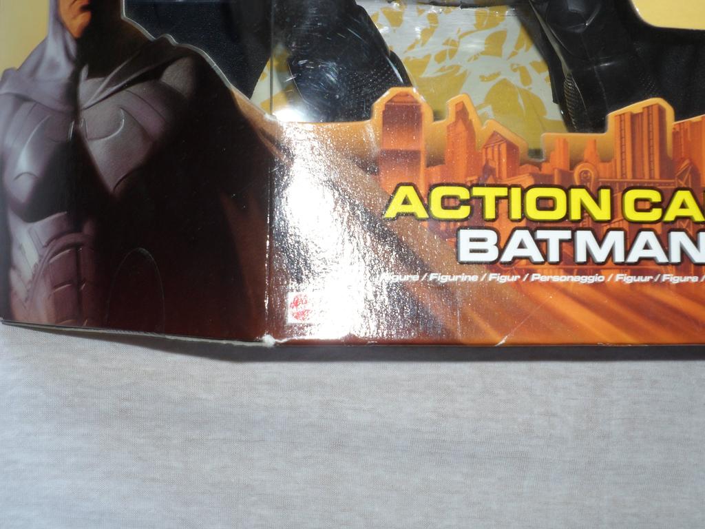 Batman začíná 14palcový akční Cape Batman