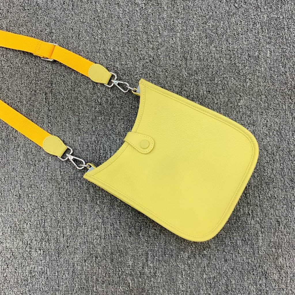 Nuova Borsa a Spalla Larga in Morbida Pelle Bovina di Tendenza e Versatile Borsa a Tracolla con Lettere Vuote in Pelle Borsa Casual