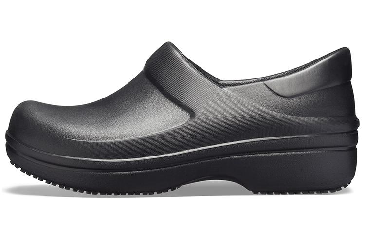 Женские закрытые тапочки Crocs 205384-001 37-38