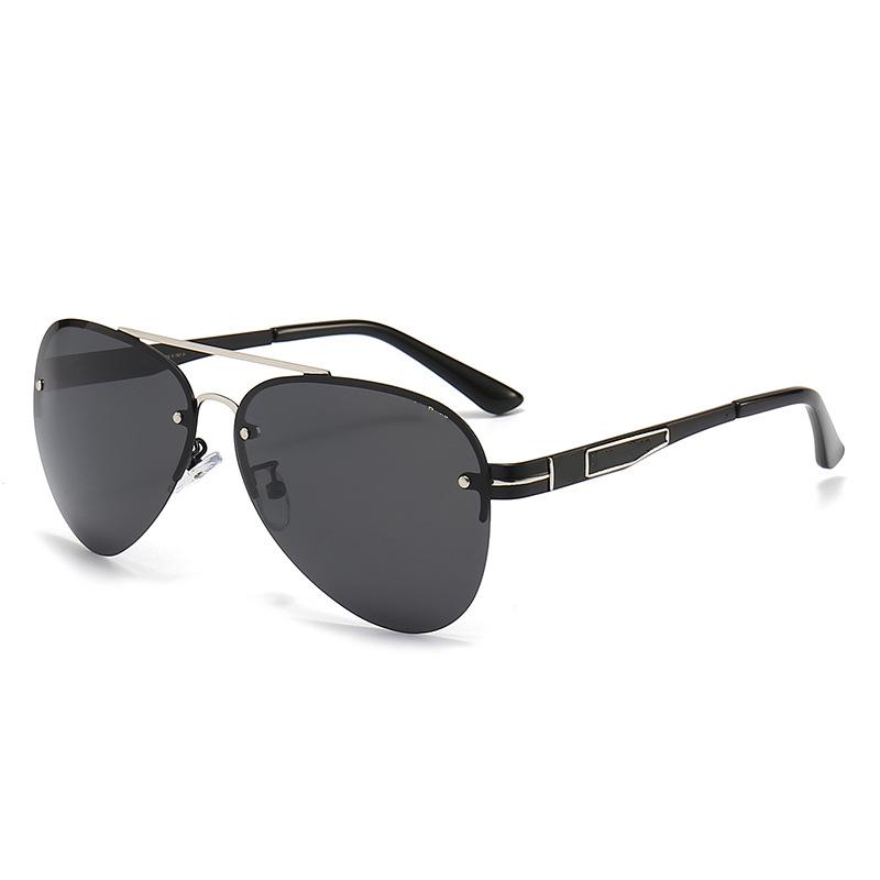 New polarized sunglasses, fashion trend casual sunglasses, travel and vacation sunglasses